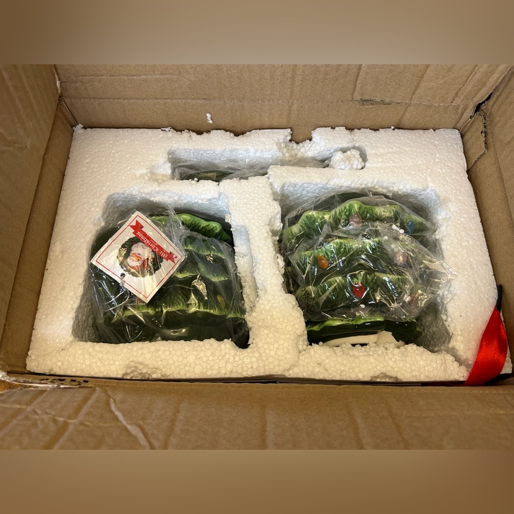 Mr. Christmas Green Nostalgic Tree Mug w/ Lid Spoon 16 oz Classic Set of 2 NEW - Picture 14 of 14